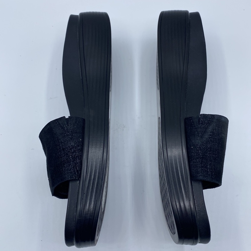 Donald J. Pliner Black Sandals - Picture 4 of 8